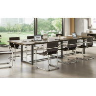 Sala de Juntas /  Contemporanea Global Alba con base de metal